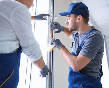 glass repair experts in West Pensacola, FL